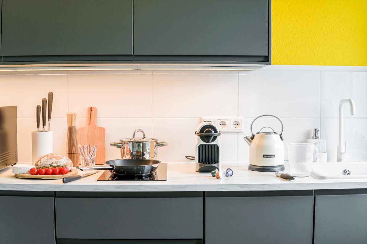 Homefy Come-Together Apartment - Balkon - Aufzug - Free Parking - Smart Tvs Essen Extérieur photo